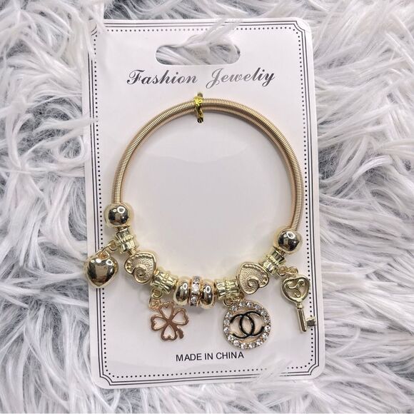 Heart Clover Key Rhinestone Sliding Charm Gold Tone Spring Stretch Bracelet - Picture 1 of 4